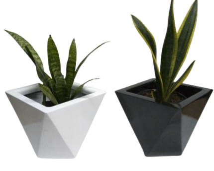 Maceta Obelisco Triangular 20x20